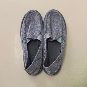 Sanuk slip ons